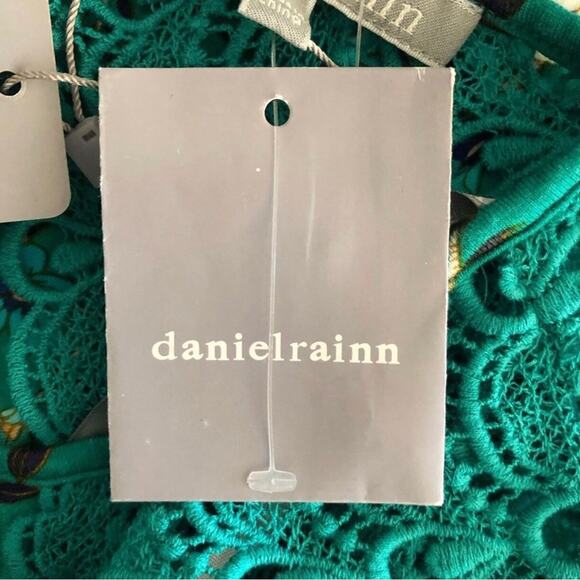 Daniel Rainn NWT Woman’s Fantine Green Floral Floral V Neck Crochet Lace Size 2X - Picture 11 of 13